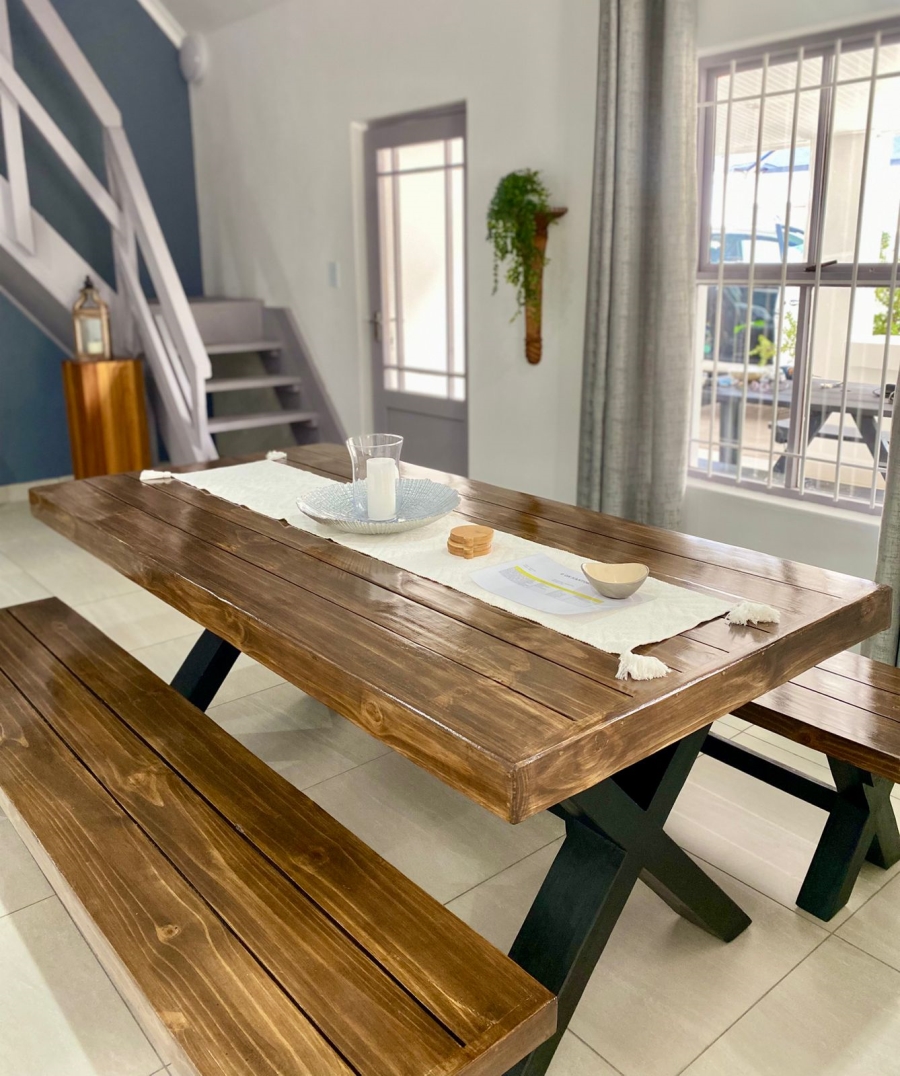 4 Bedroom Property for Sale in Mykonos Western Cape
